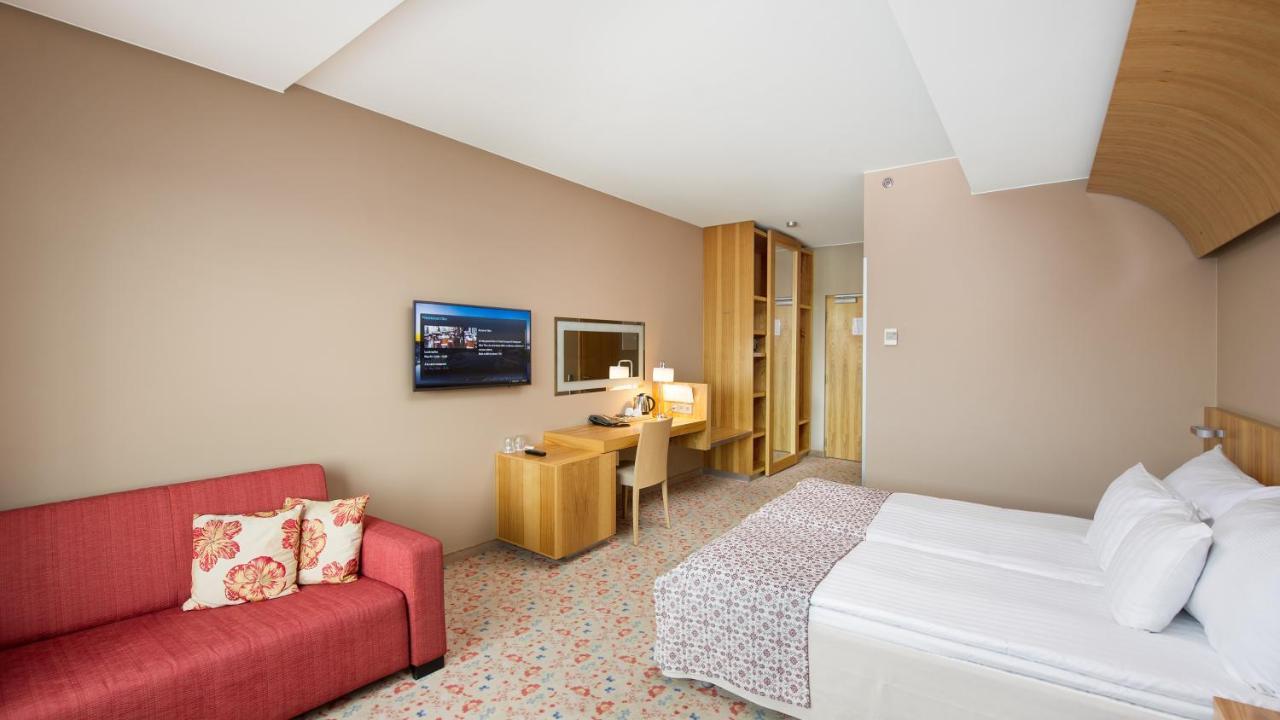 Hestia Hotel Europa Tallinn Exterior photo