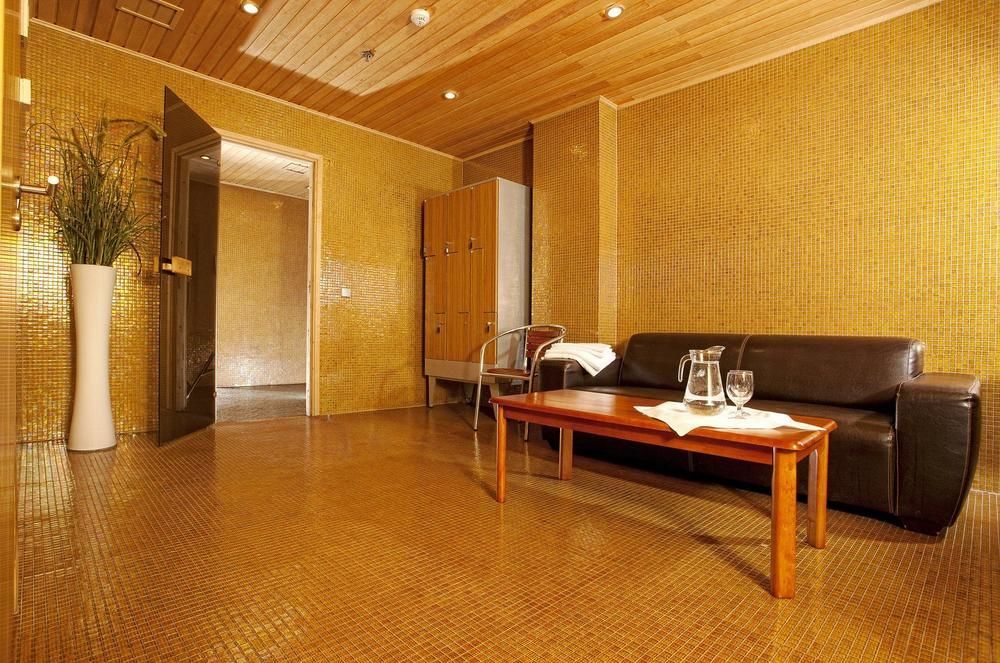 Hestia Hotel Europa Tallinn Exterior photo